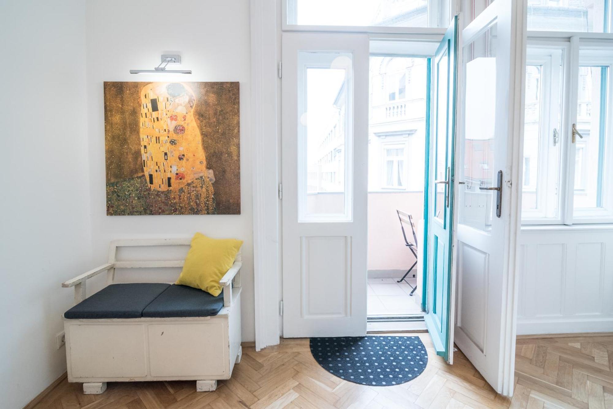 Newsunny Apartment At The Budacastle 布达佩斯 外观 照片